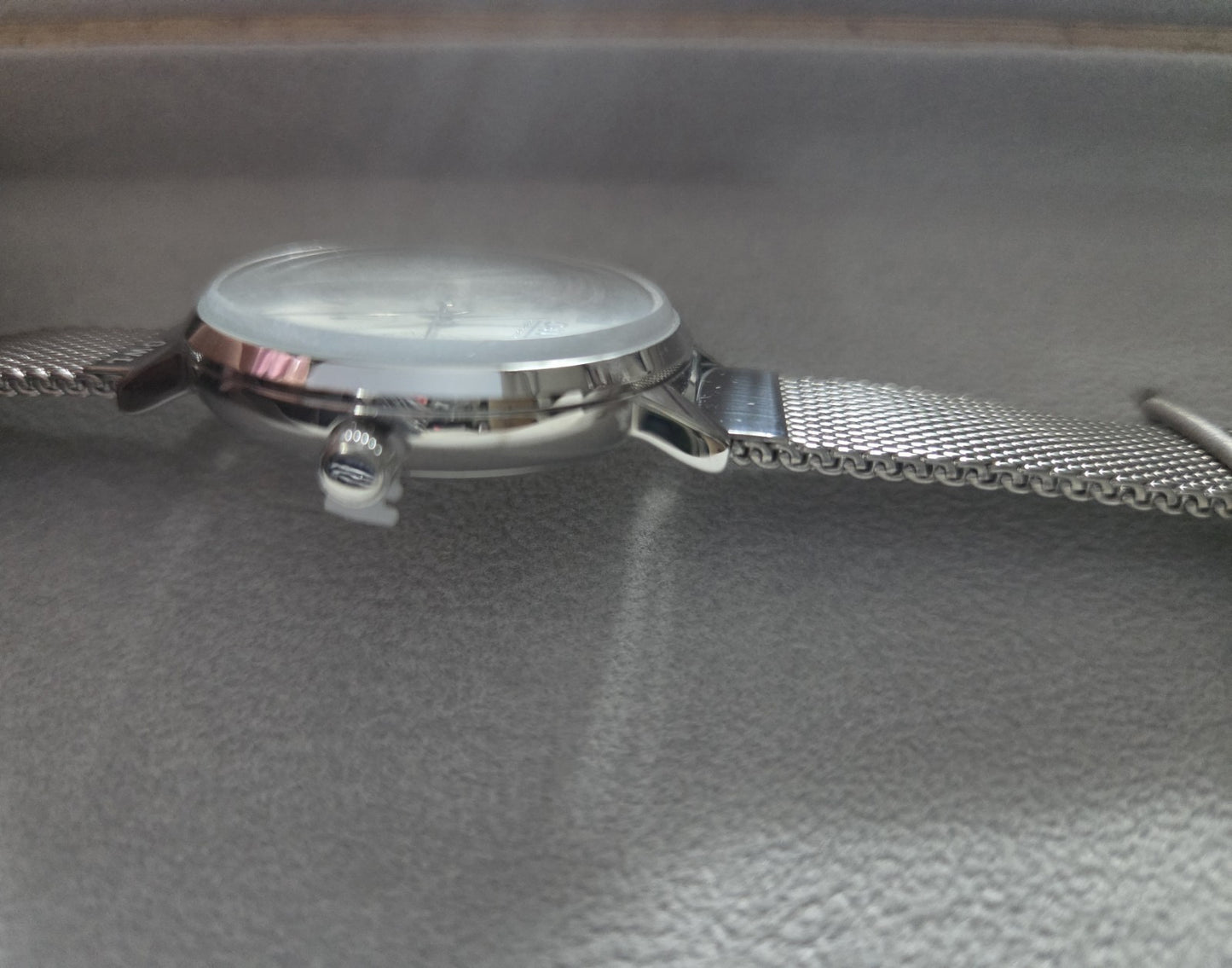 OWL Great Britain Helmsley Ladies Watch Silver Mesh White Multi Dial H8MSW New