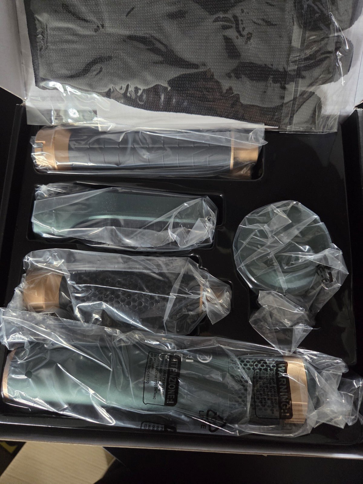 5 in 1 Hair Styler Air Styler Hot Air Brush Curling Wand Set UK Plug Black Gold