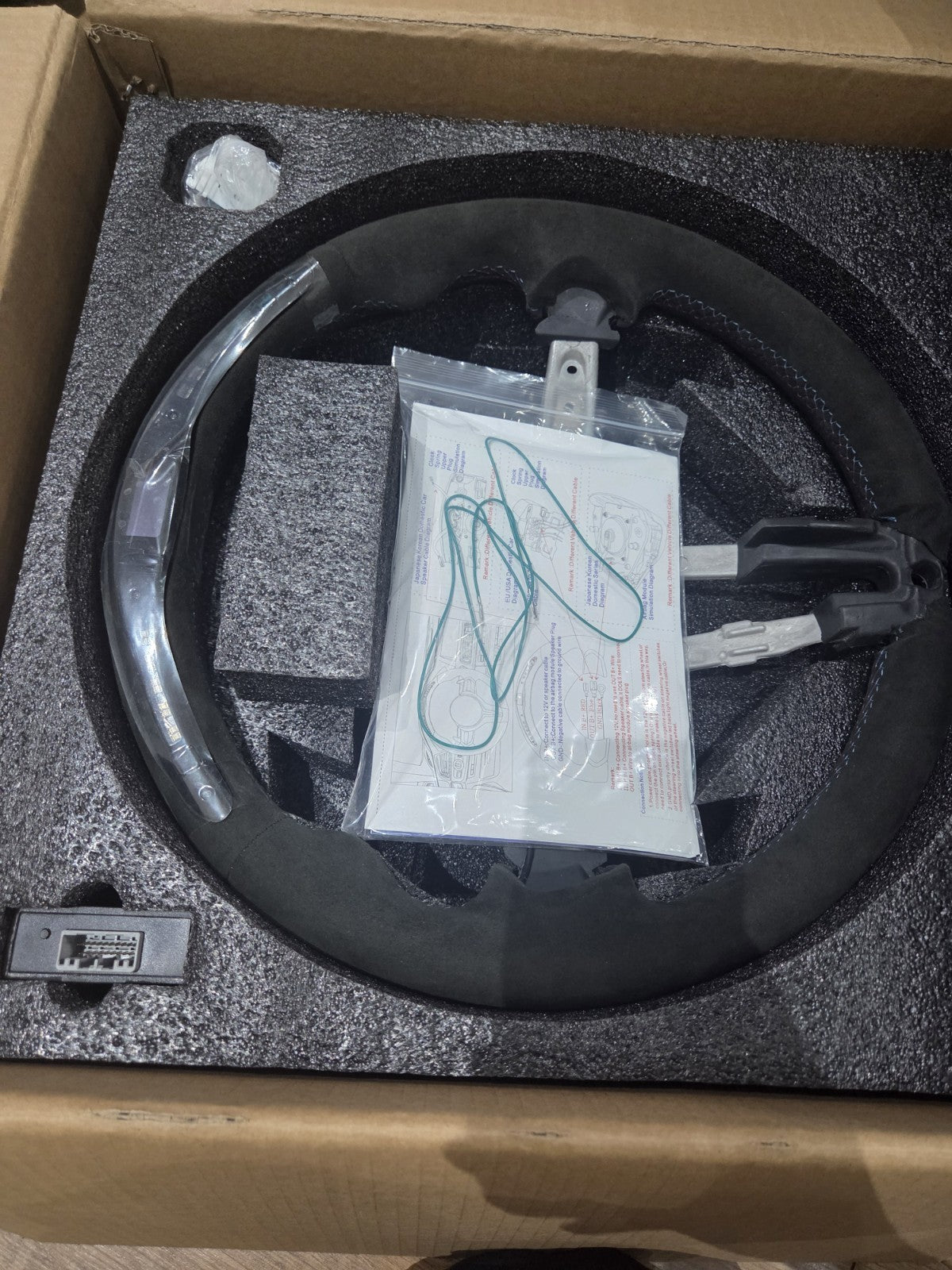 BMW Carbon Fiber LED Steering Wheel - M6 F06 F12 F13 / M8 F91 F92 F93